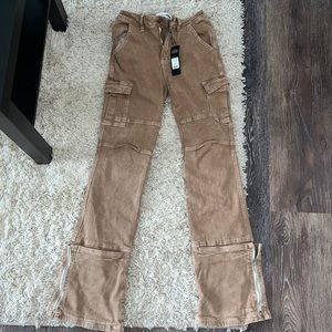 Fashion Nova Cargos ( Women’s )